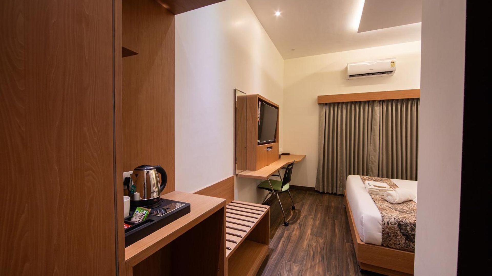 Afotel Mumbai-near International Airport Hotel