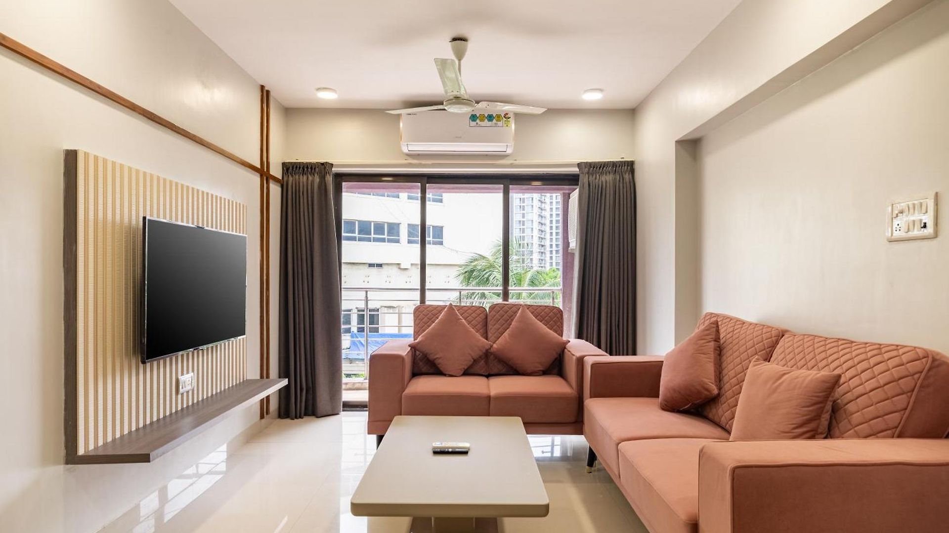 Apartment Treat Homes Service In Bkc Sindhuratna 503 *