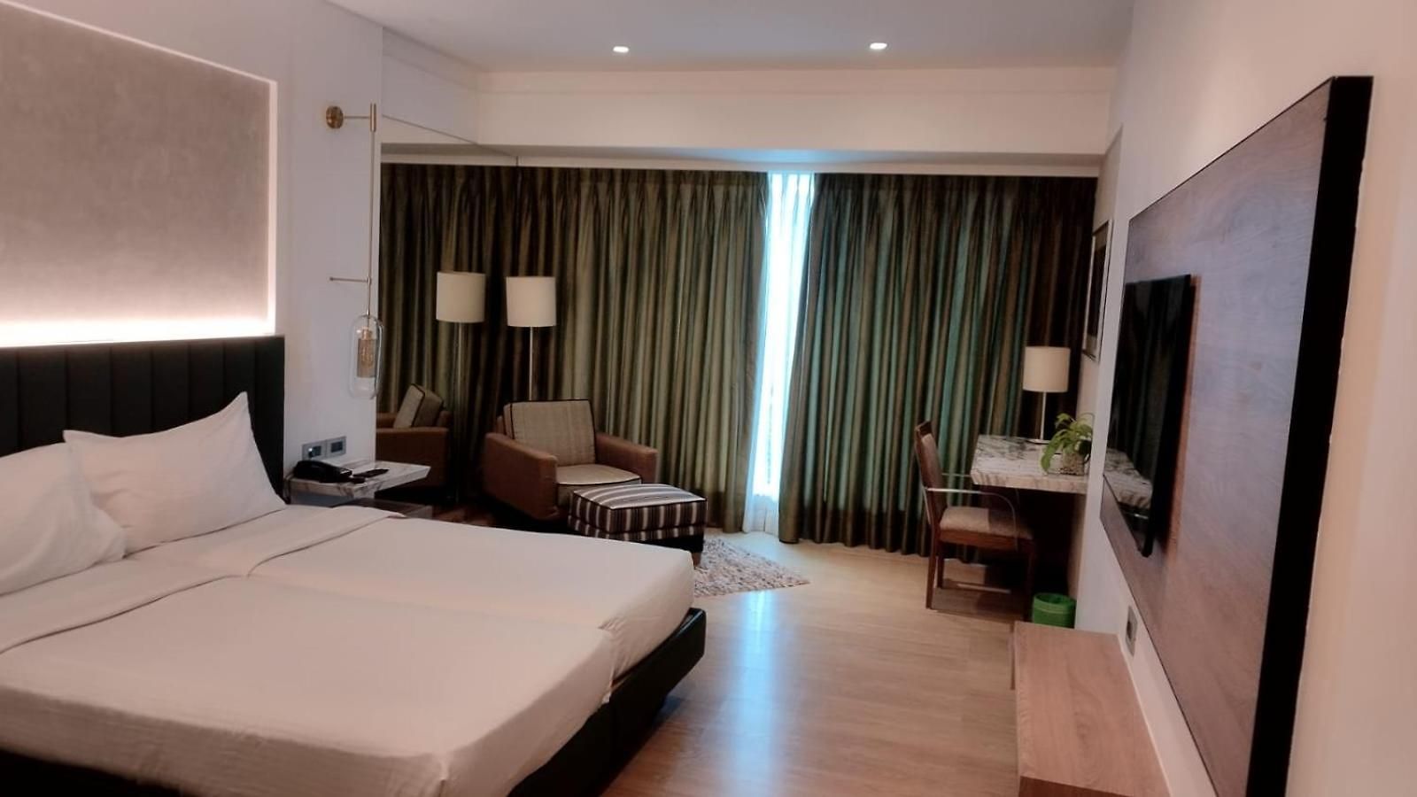 Hotel Mirage Hotel, International Airport Mumbai