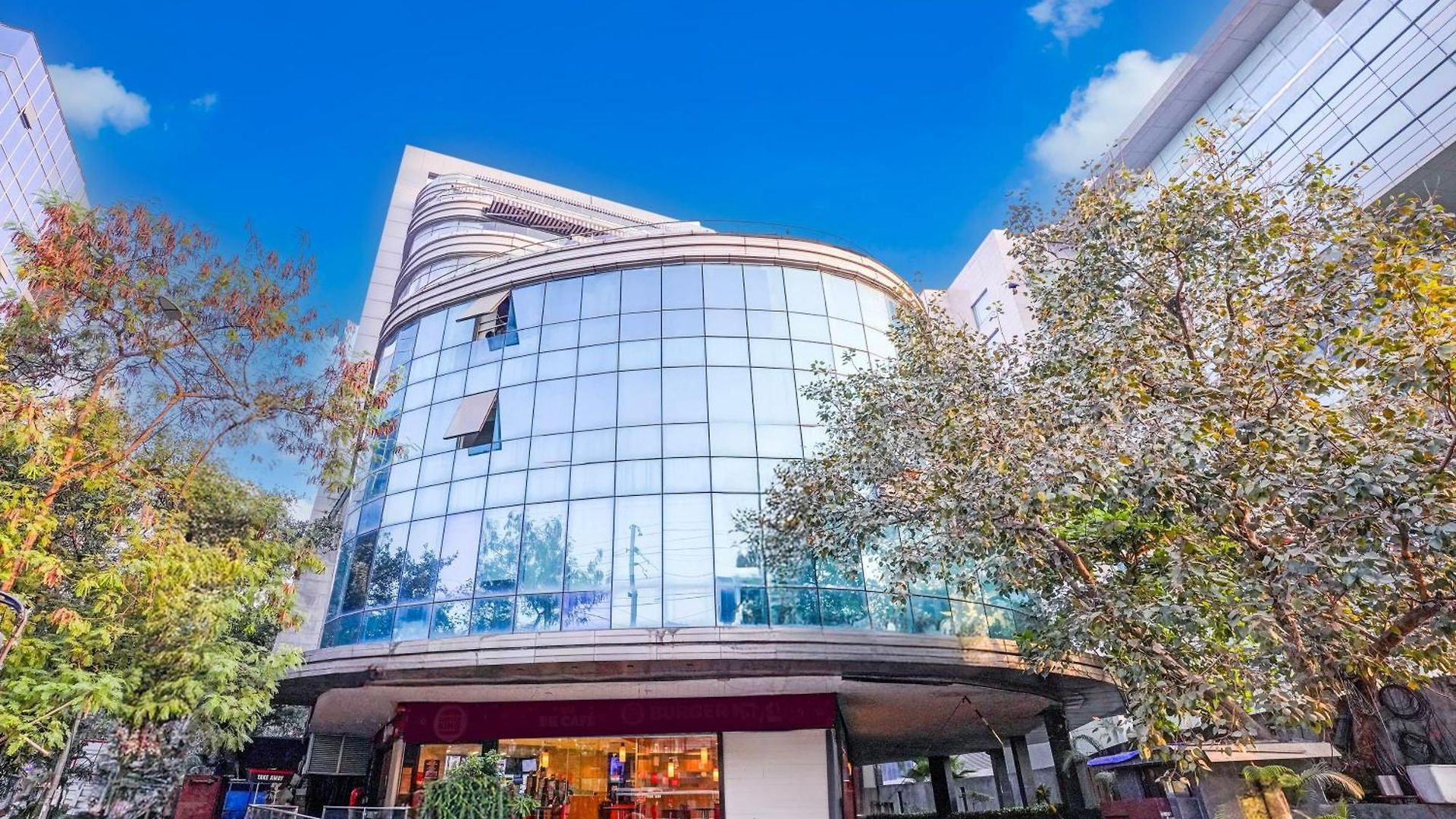 Super Townhouse Oak Times Square Le Western Hotel 3*