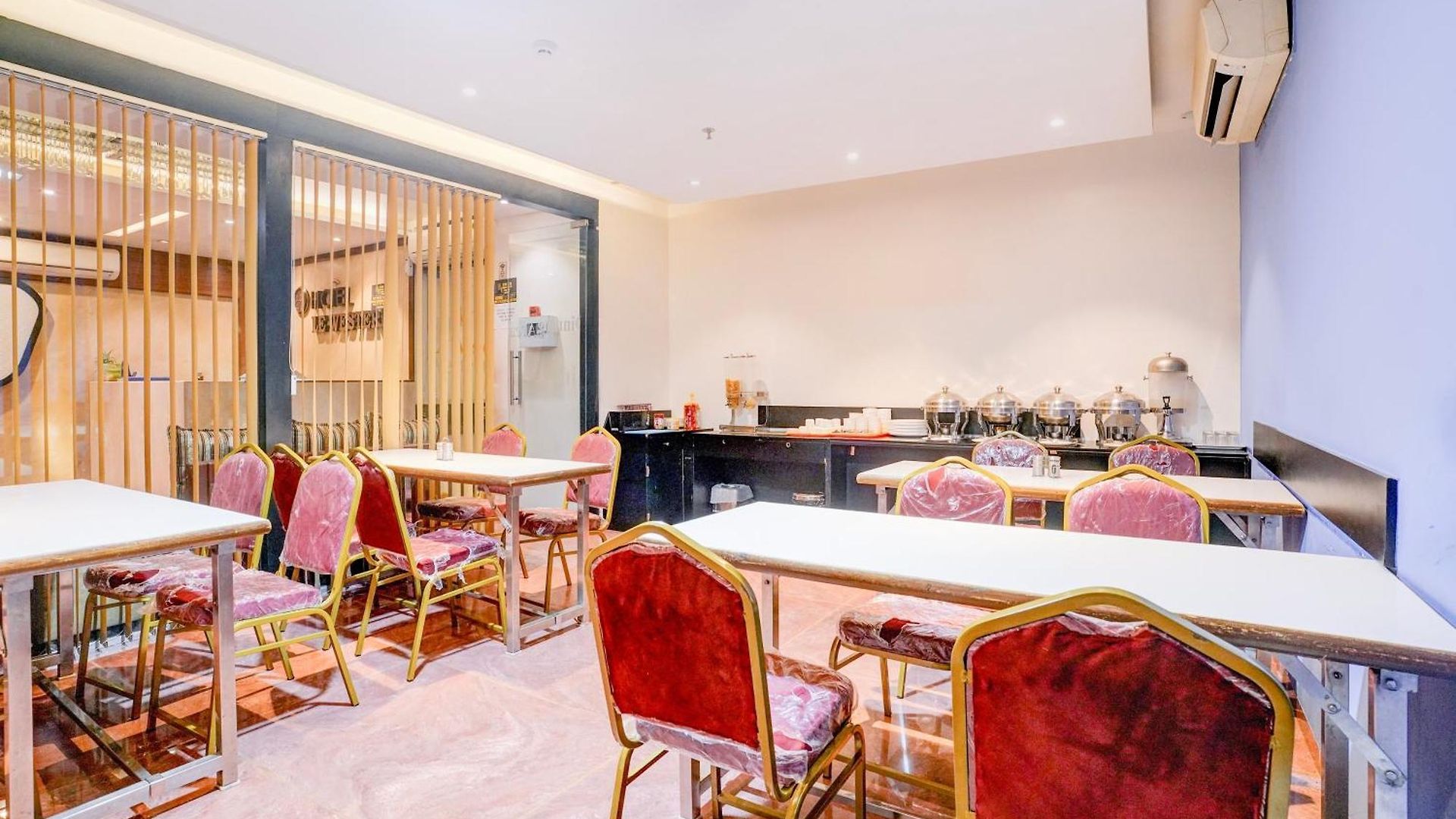 Super Townhouse Oak Times Square Le Western Mumbai