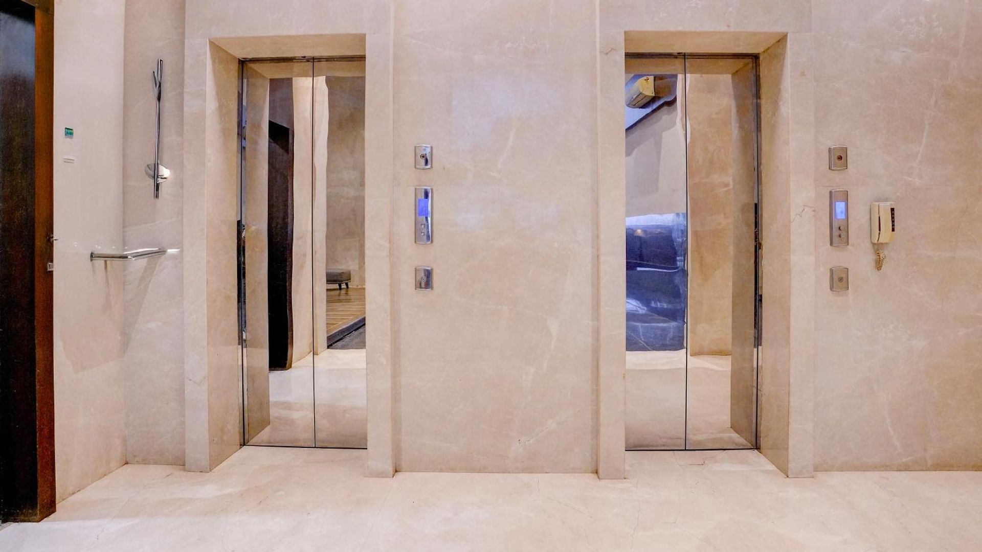 Hotel Super Townhouse Oak Times Square Le Western 3*