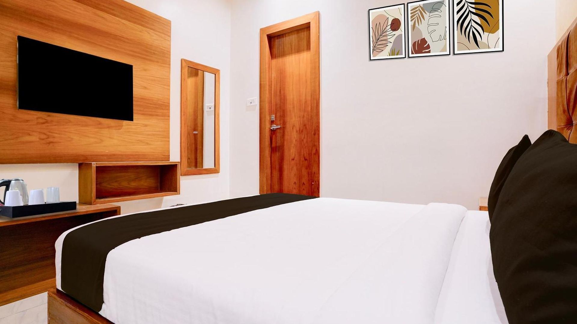 Super Townhouse Oak Times Square Le Western 3* Mumbai