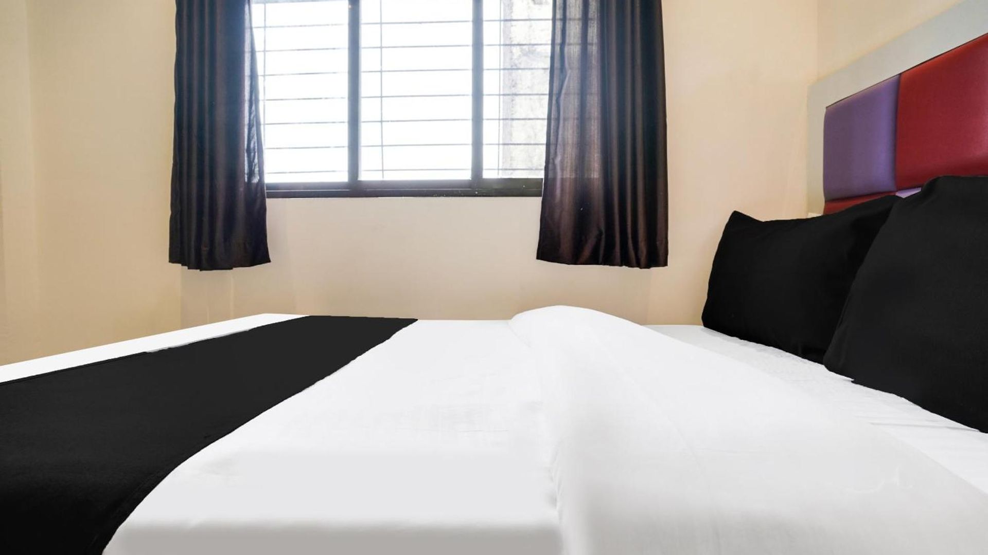 Orange Residency Hotel 3*