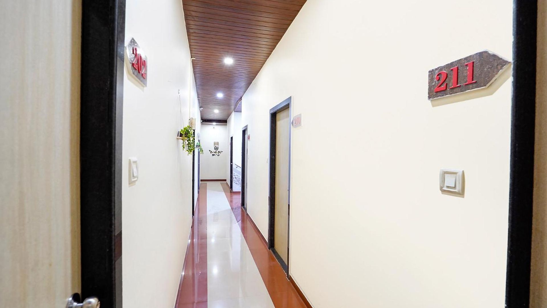 Via Kailash Park Hotel Mumbai