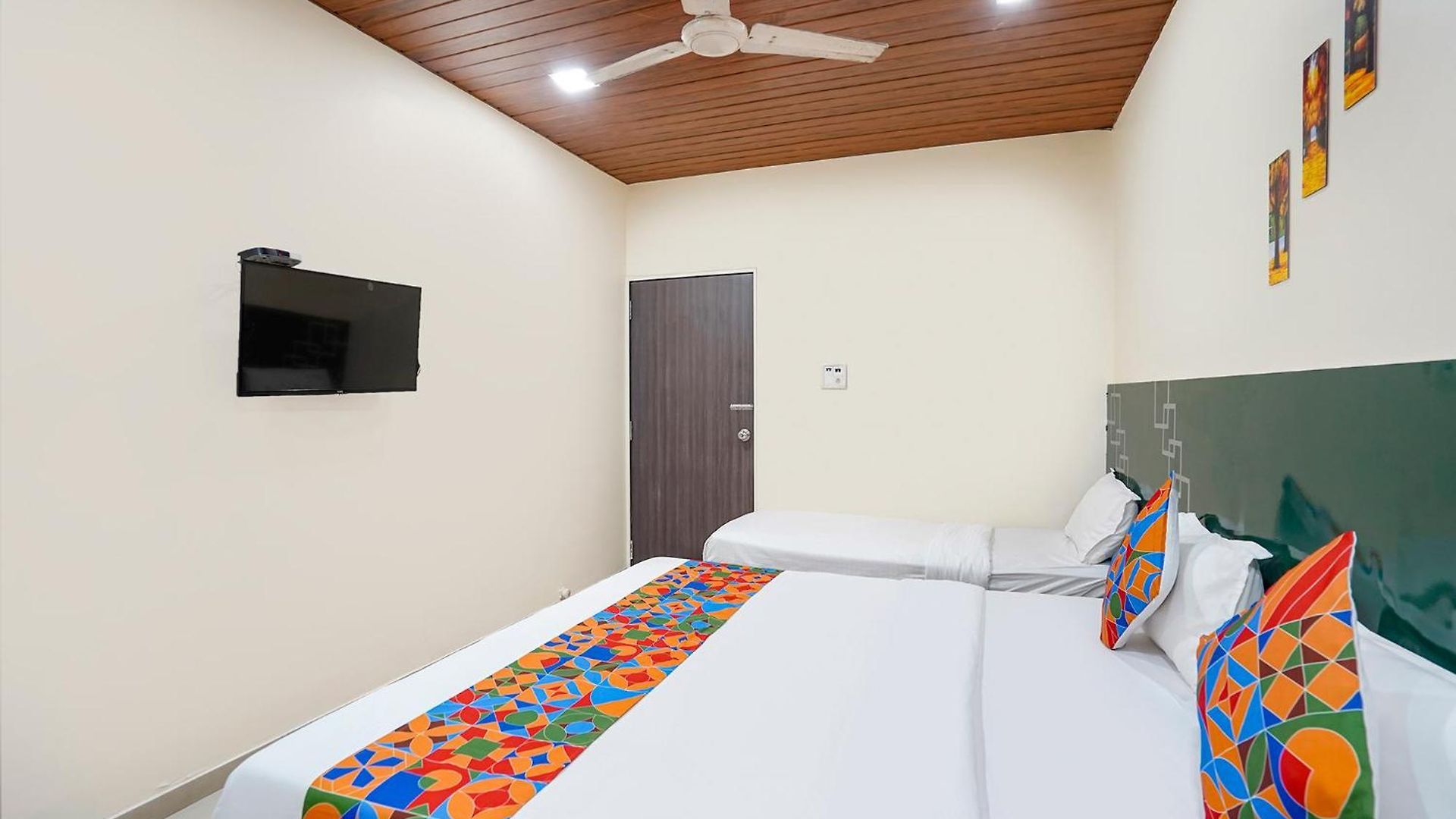 Hotel Via Kailash Park