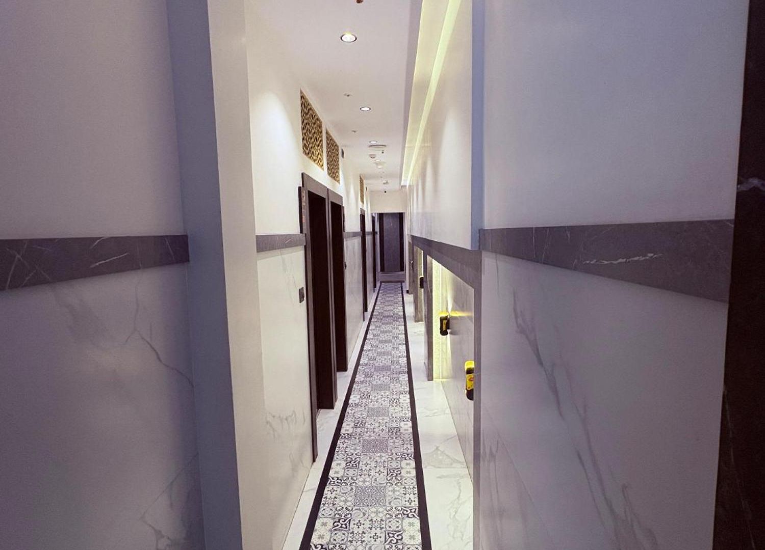 Hotel Rich *
