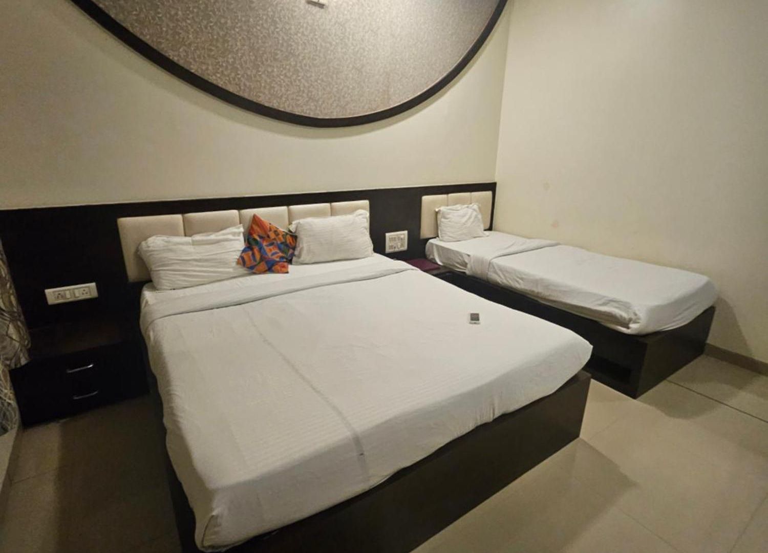 Prime Addore Palacee - Near Airport , Visa Consultant , Jio World Convention Centre Bkc 3*