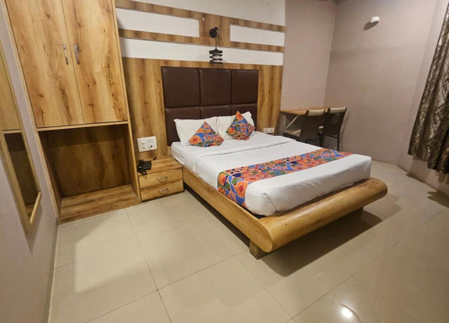 Prime Addore Palacee - Near Airport , Visa Consultant , Jio World Convention Centre Bkc Mumbai