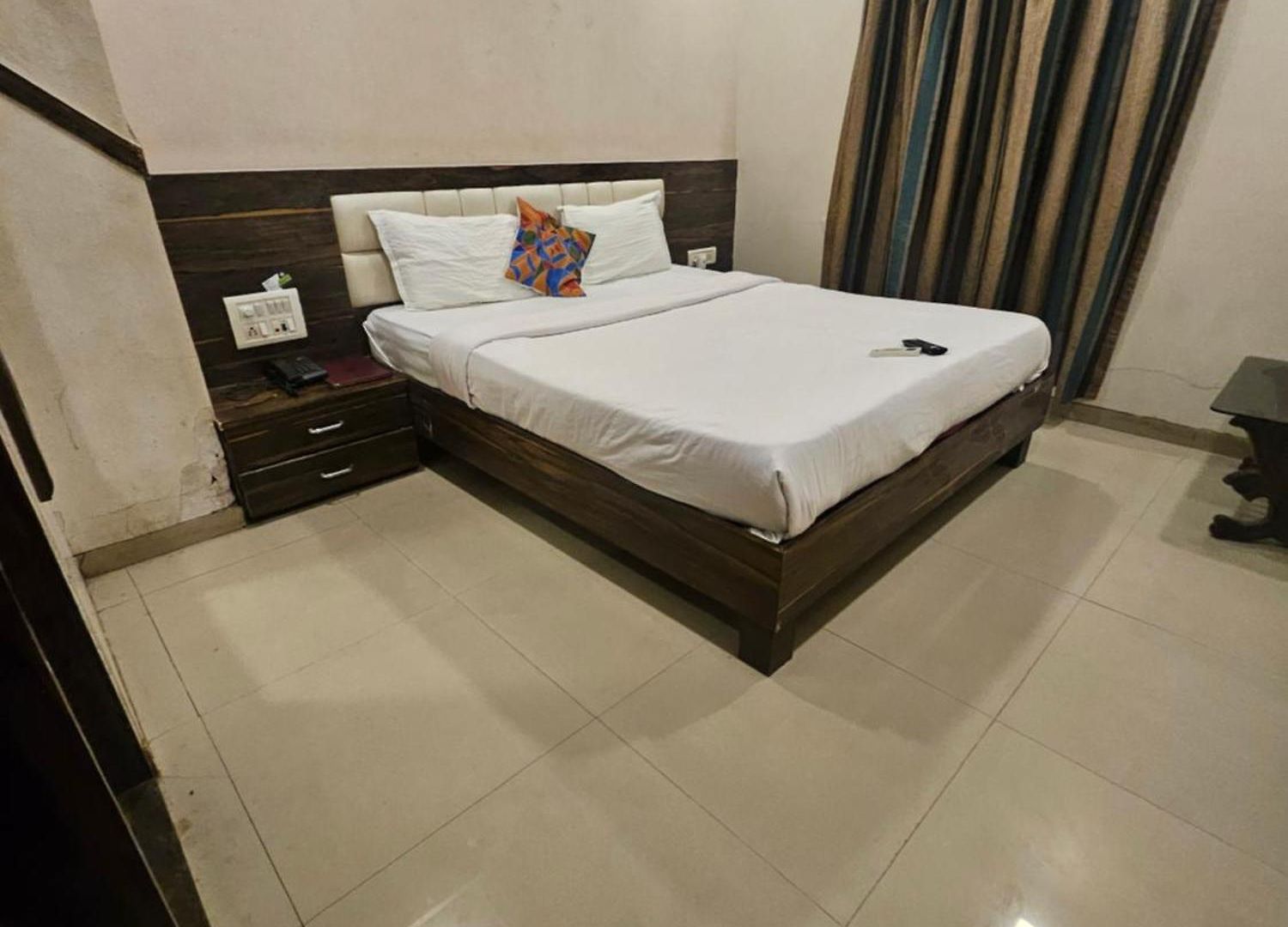 Hotel Prime Addore Palacee - Near Airport , Visa Consultant , Jio World Convention Centre Bkc 3*