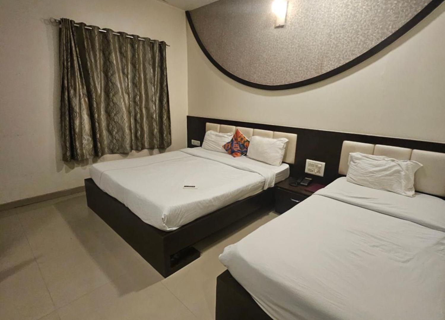 Prime Addore Palacee - Near Airport , Visa Consultant , Jio World Convention Centre Bkc Mumbai