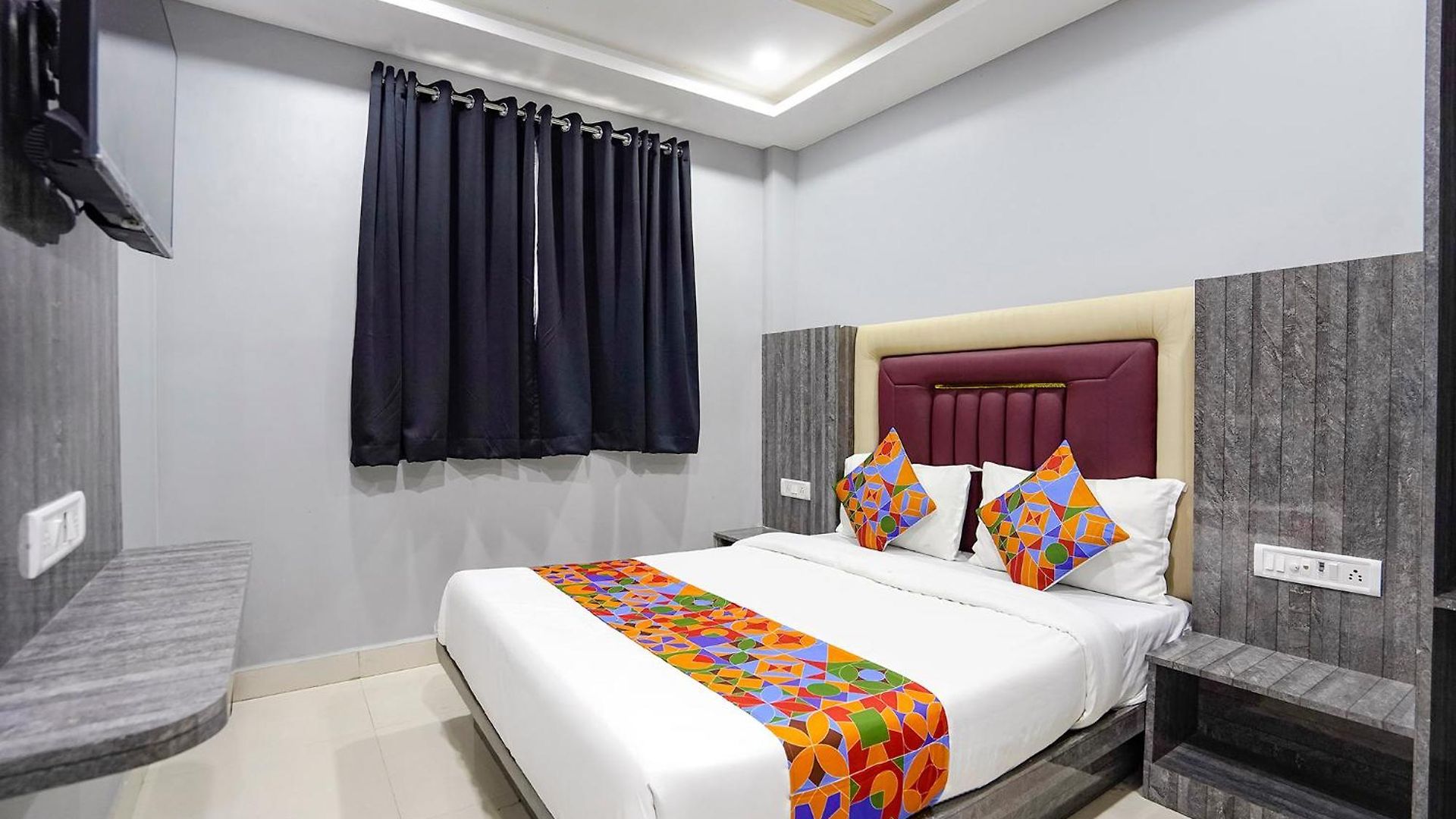 Hotel Via 7 Am 2*