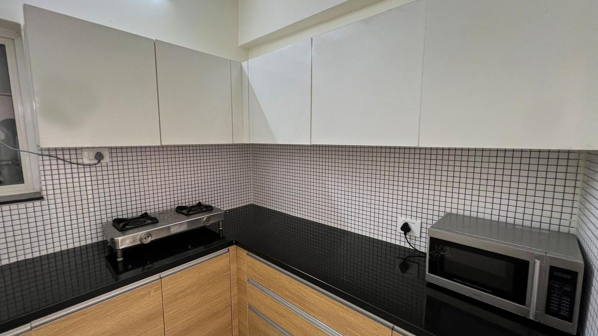 Hotel Pinaki Comfort Malad - Near Nesco & Oberoi Mall