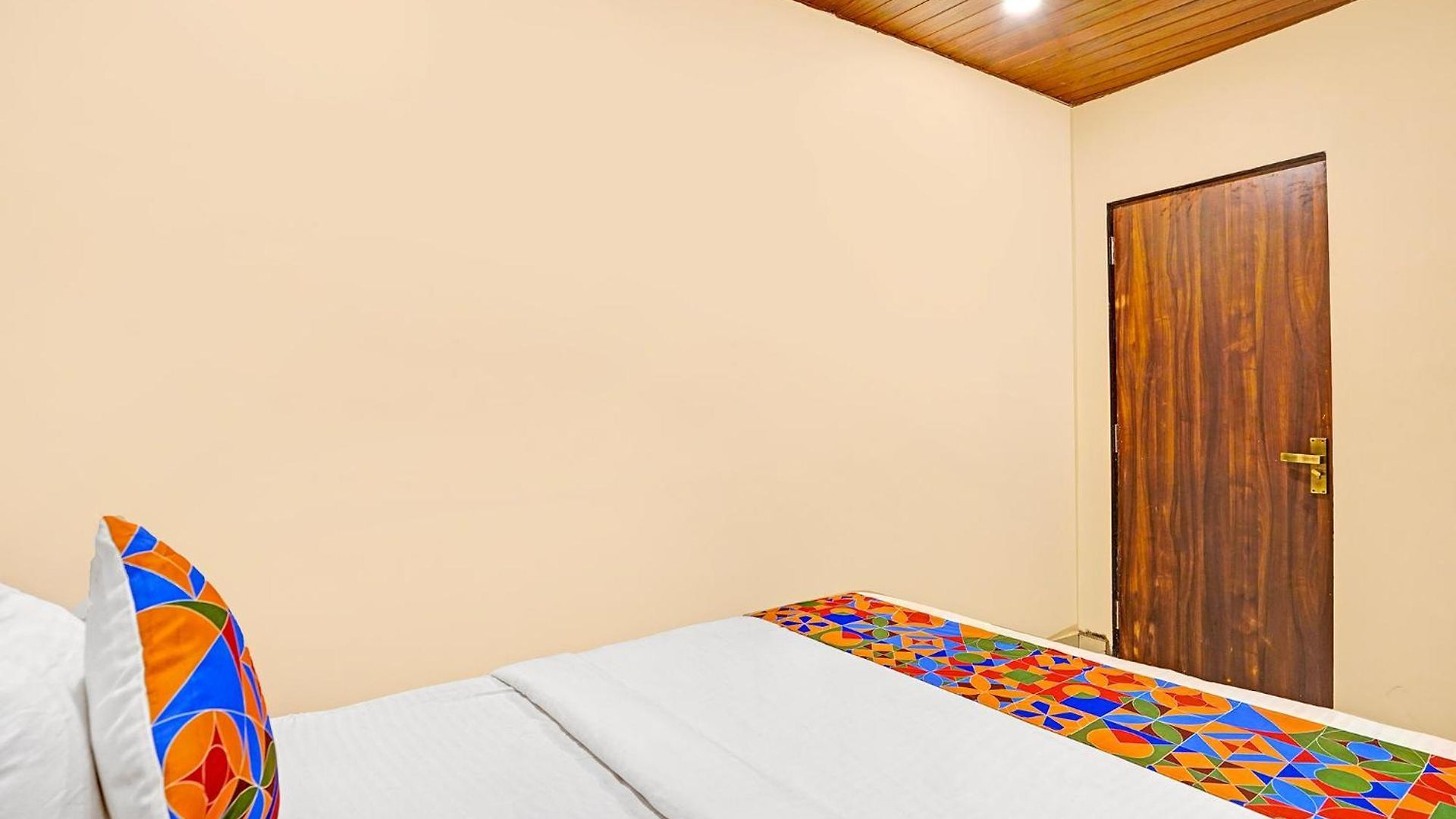 Guest house Via Surya Grand