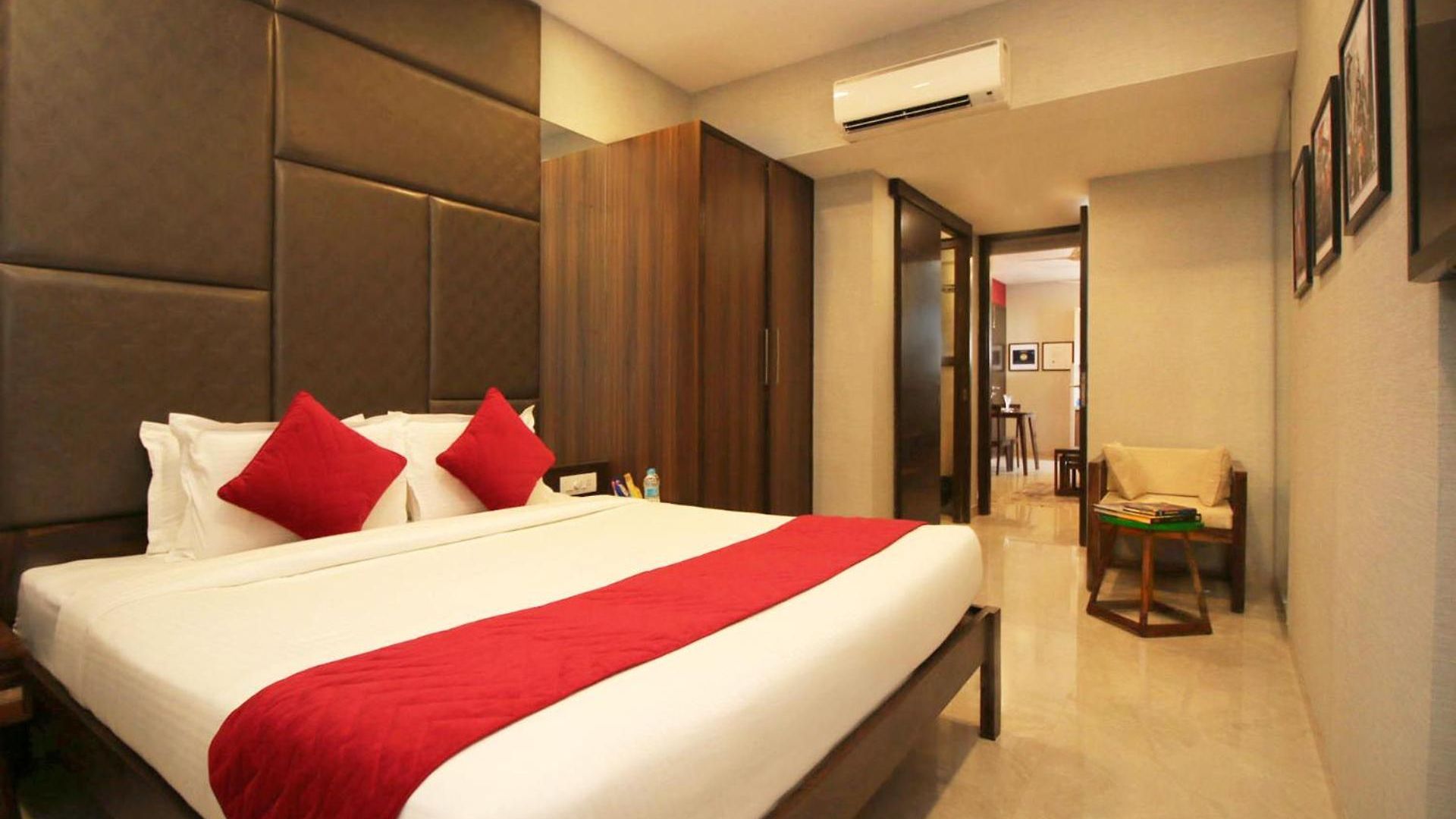 Theory9 Premium Service Khar * Mumbai