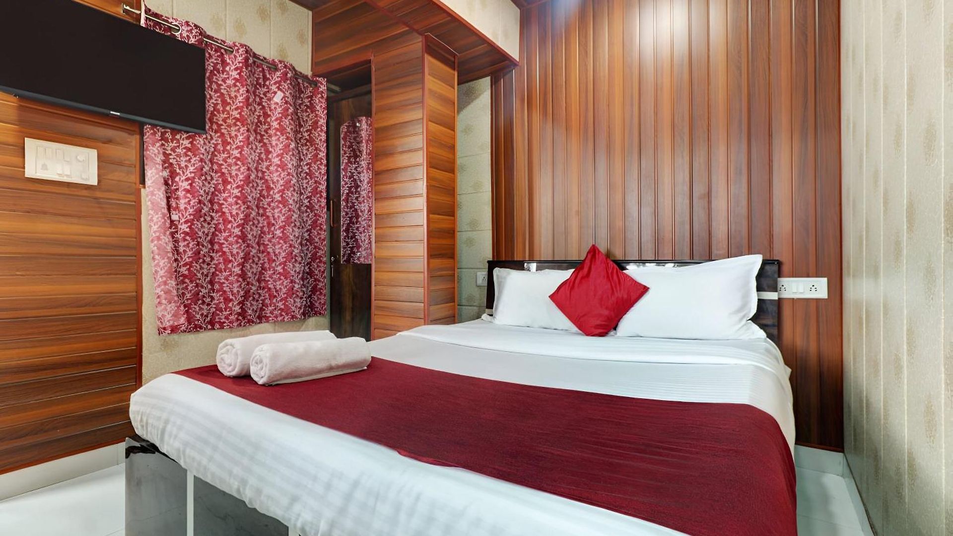 Ab Residency Near Kokilaben Dhirubhai Ambani Hospital Andheri West
