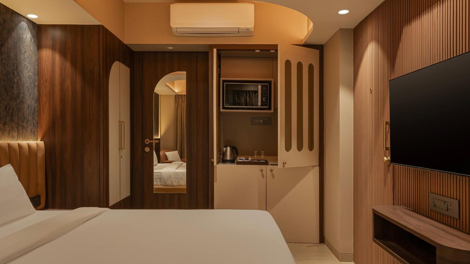 Orbit Serviced Apartment *