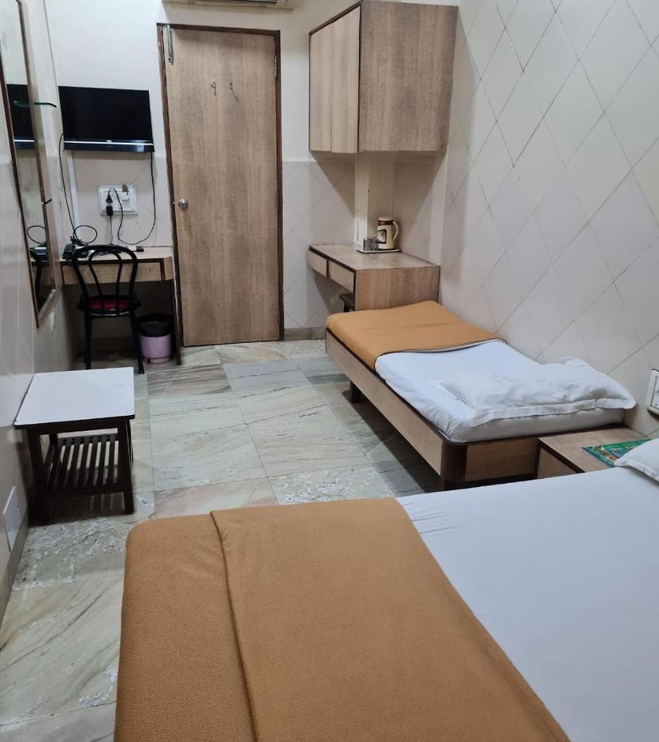 Hotel Sharda Mumbai