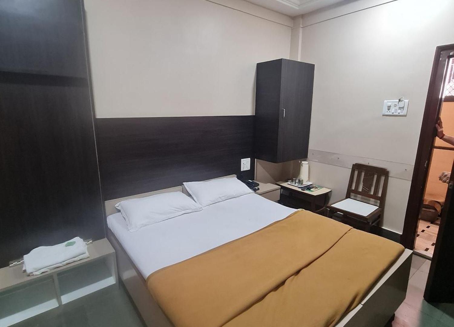 Hotel Sharda Mumbai