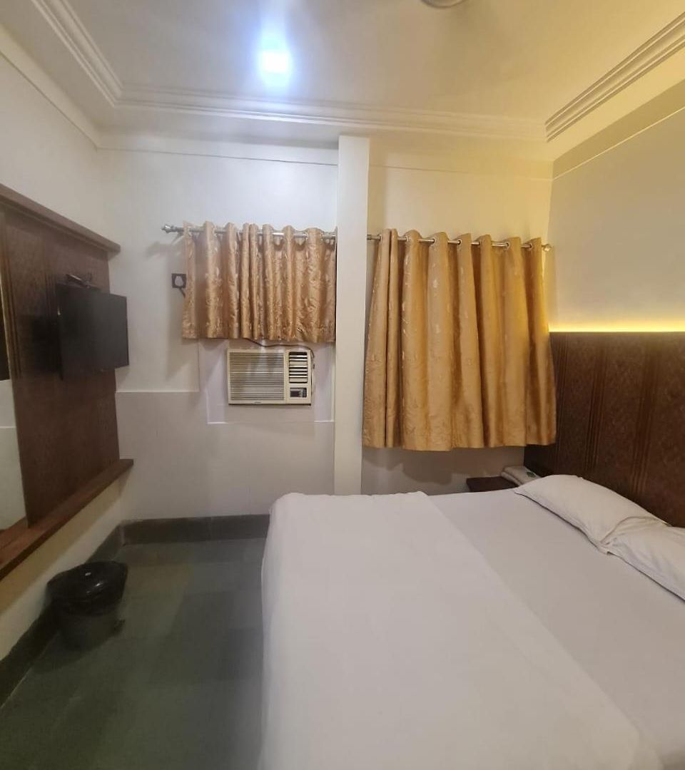 Sharda Hotel Mumbai