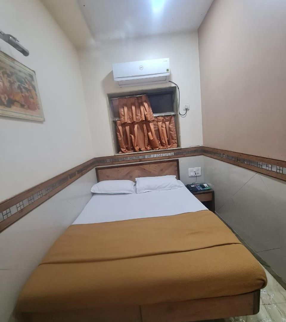 Hotel Sharda 3*