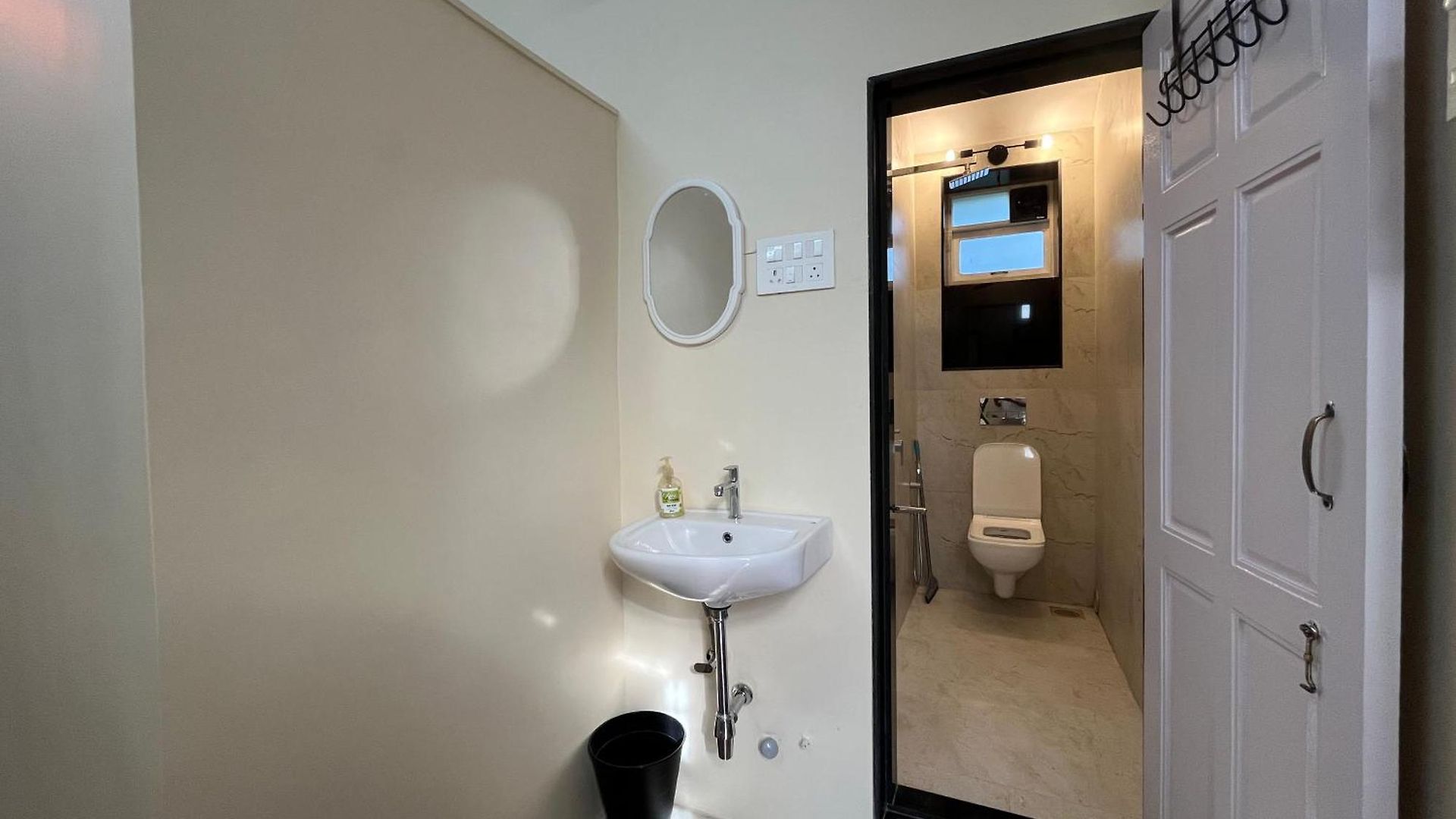 Sasha 3* Mumbai