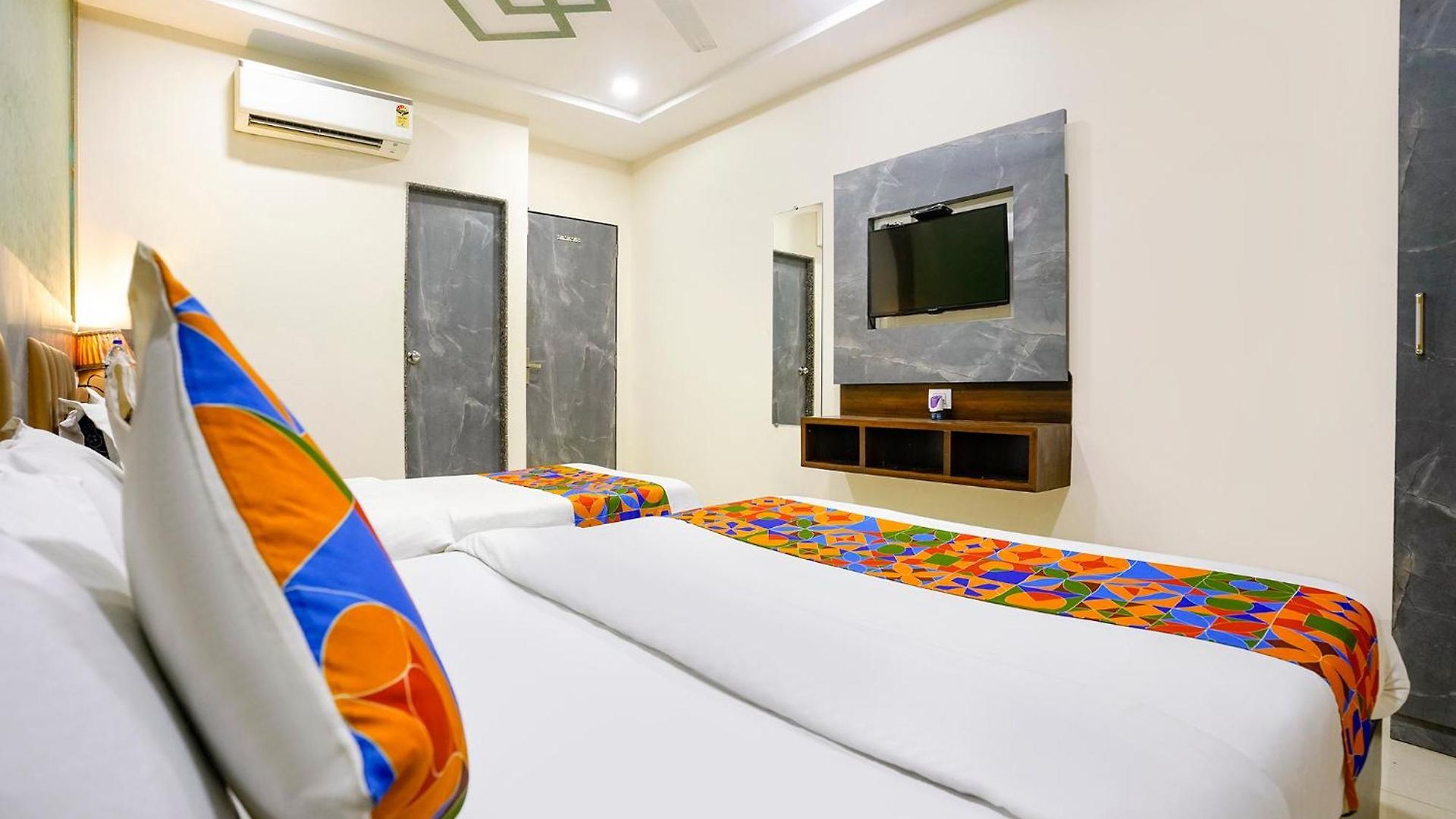 Fabhotel Bkc Anex Hotel 2*