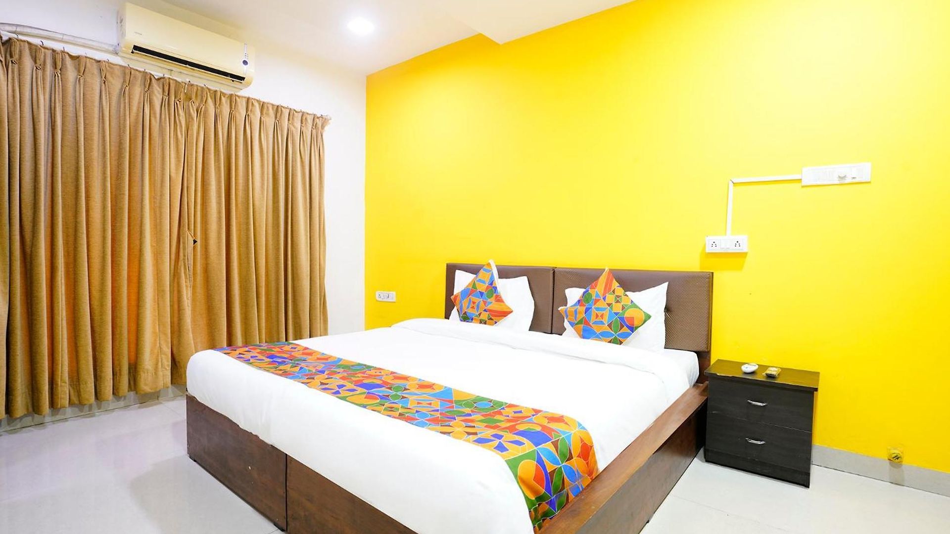 Fabhotel Rio House Hotel