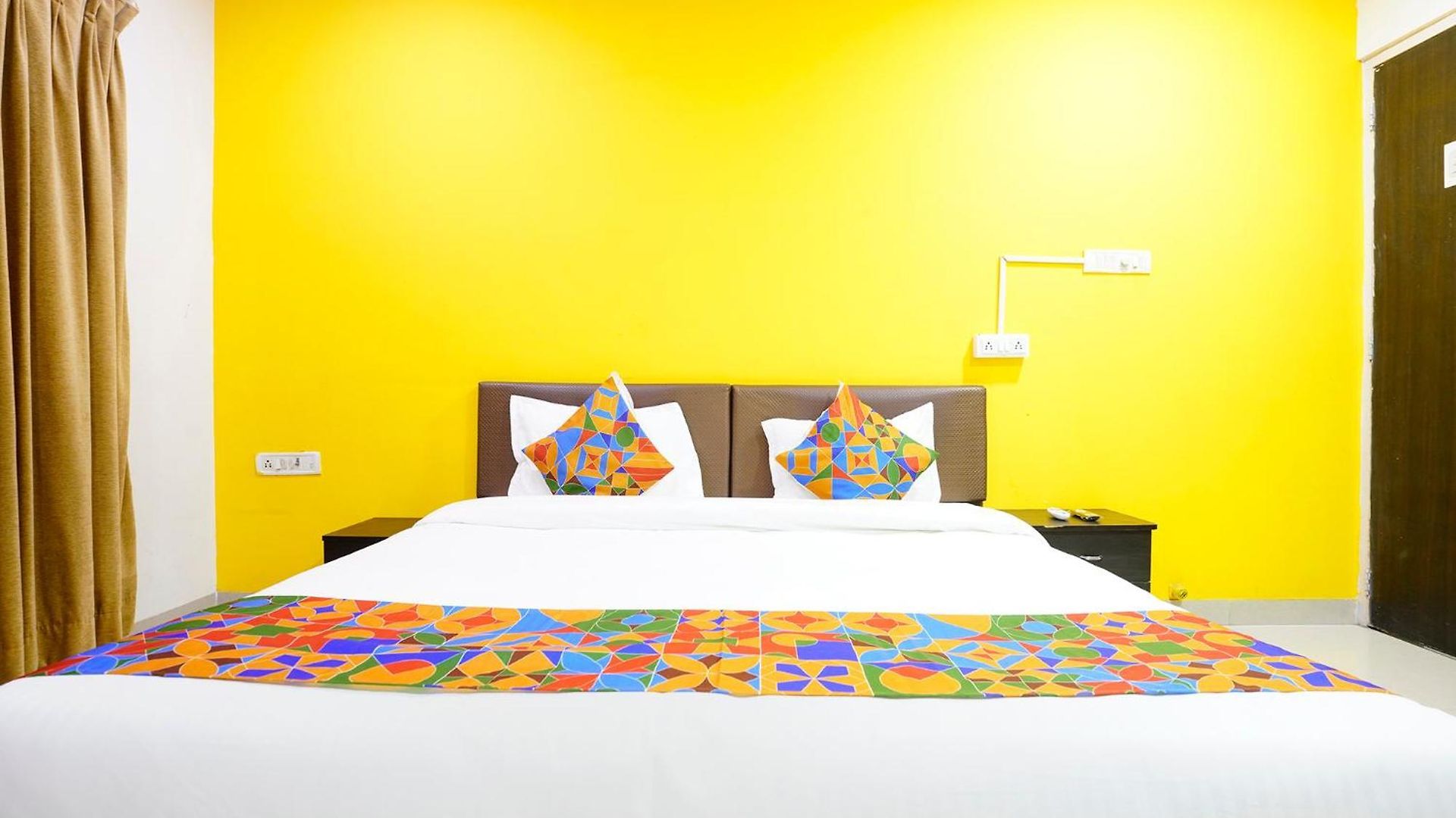 Fabhotel Rio House Hotel