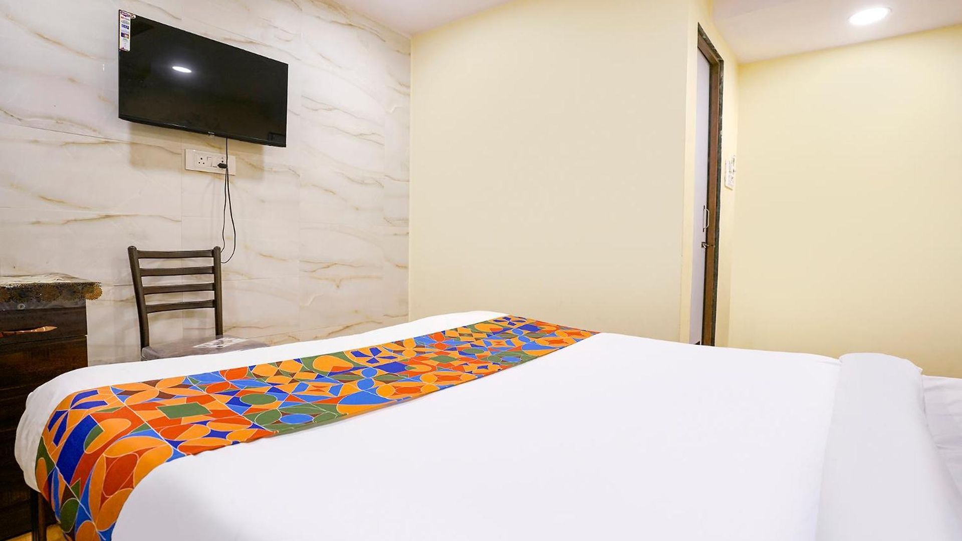 Fabhotel Metro Galaxy - Nesco Exhibition Centre Mumbai