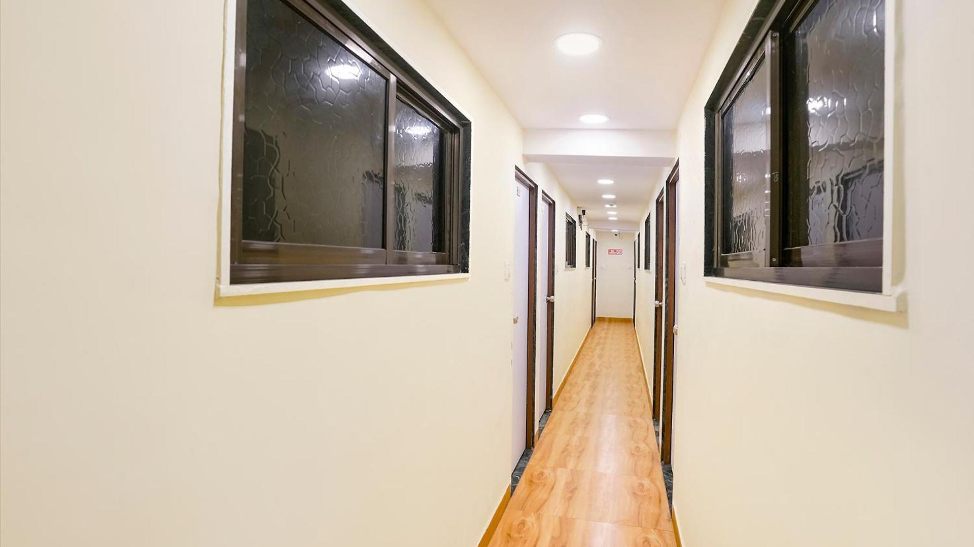 Guest house Fabhotel Metro Galaxy - Nesco Exhibition Centre Mumbai