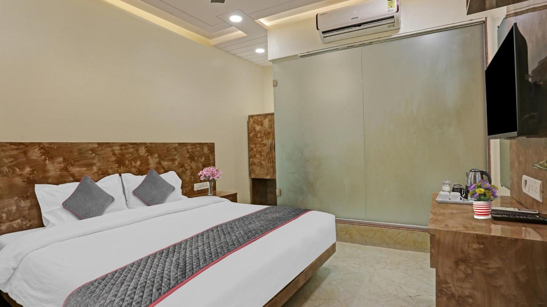 O Kiwi International 4* Mumbai