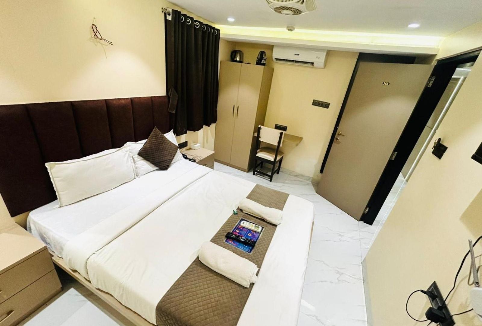 Dolphin Residency Hotel