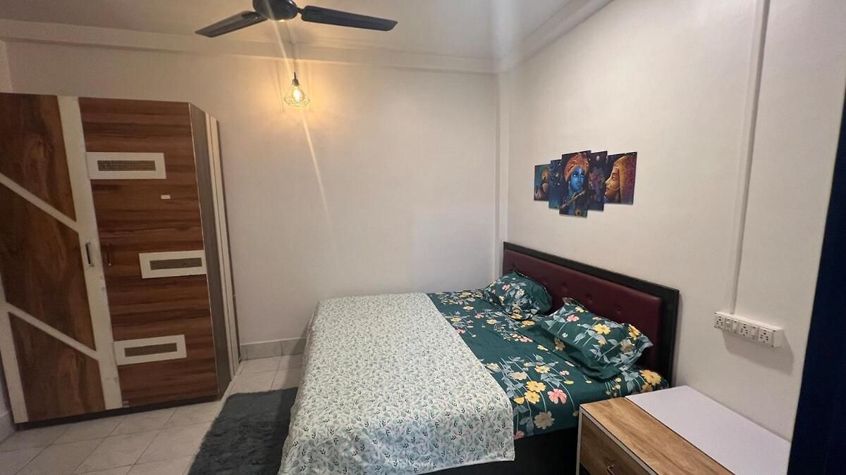 Apartment Royal Blue In Oshiwara- Andheri *