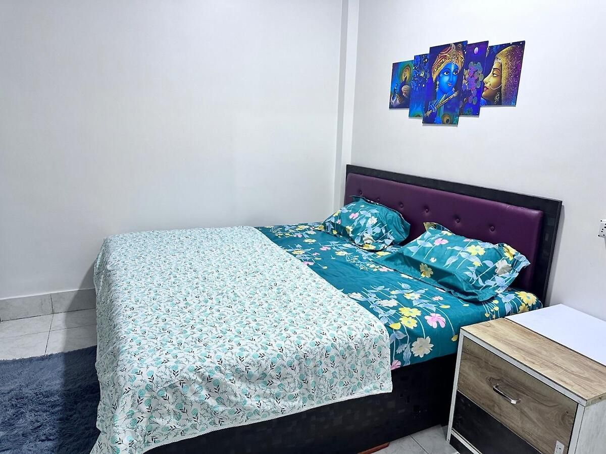 Royal Blue In Oshiwara- Andheri *