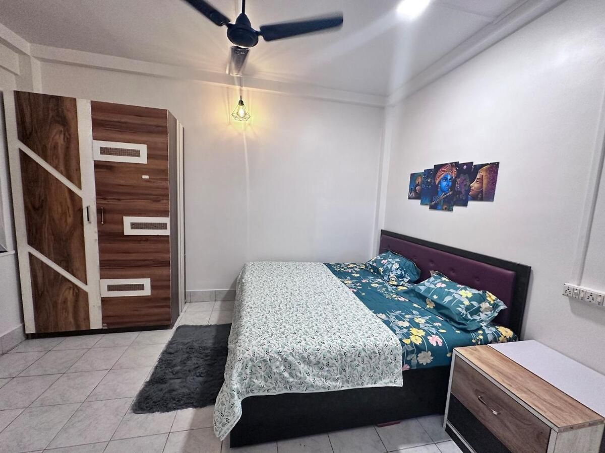 Royal Blue In Oshiwara- Andheri *