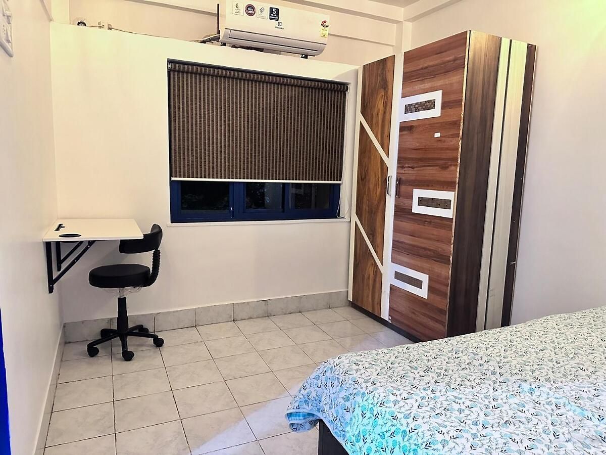 Apartment Royal Blue In Oshiwara- Andheri Mumbai