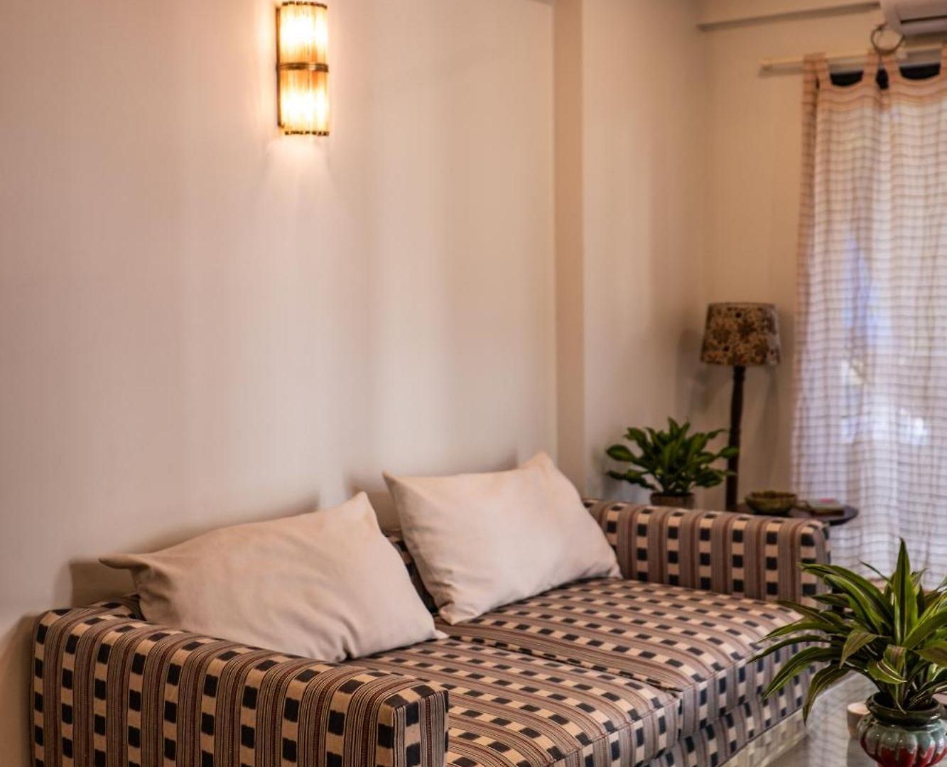 Serene In Chuim Near Carter Road Apartment Mumbai