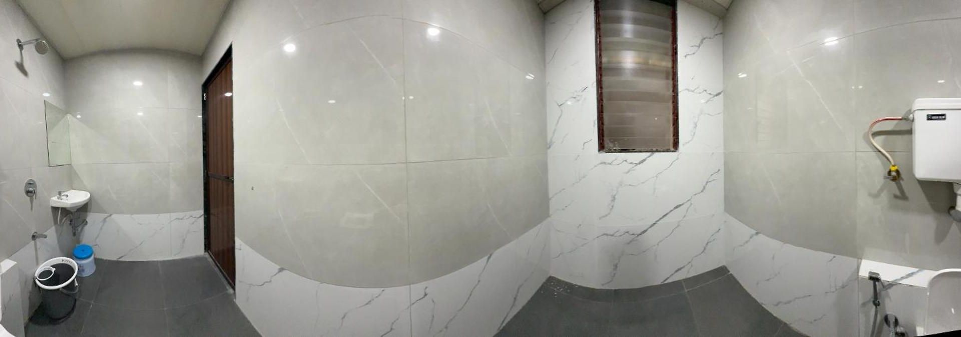 Marine Line Near Marine Drive & Cricket Stadium, South Hotel 2*