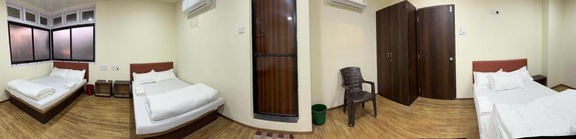 Hotel Marine Line Near Marine Drive & Cricket Stadium, South