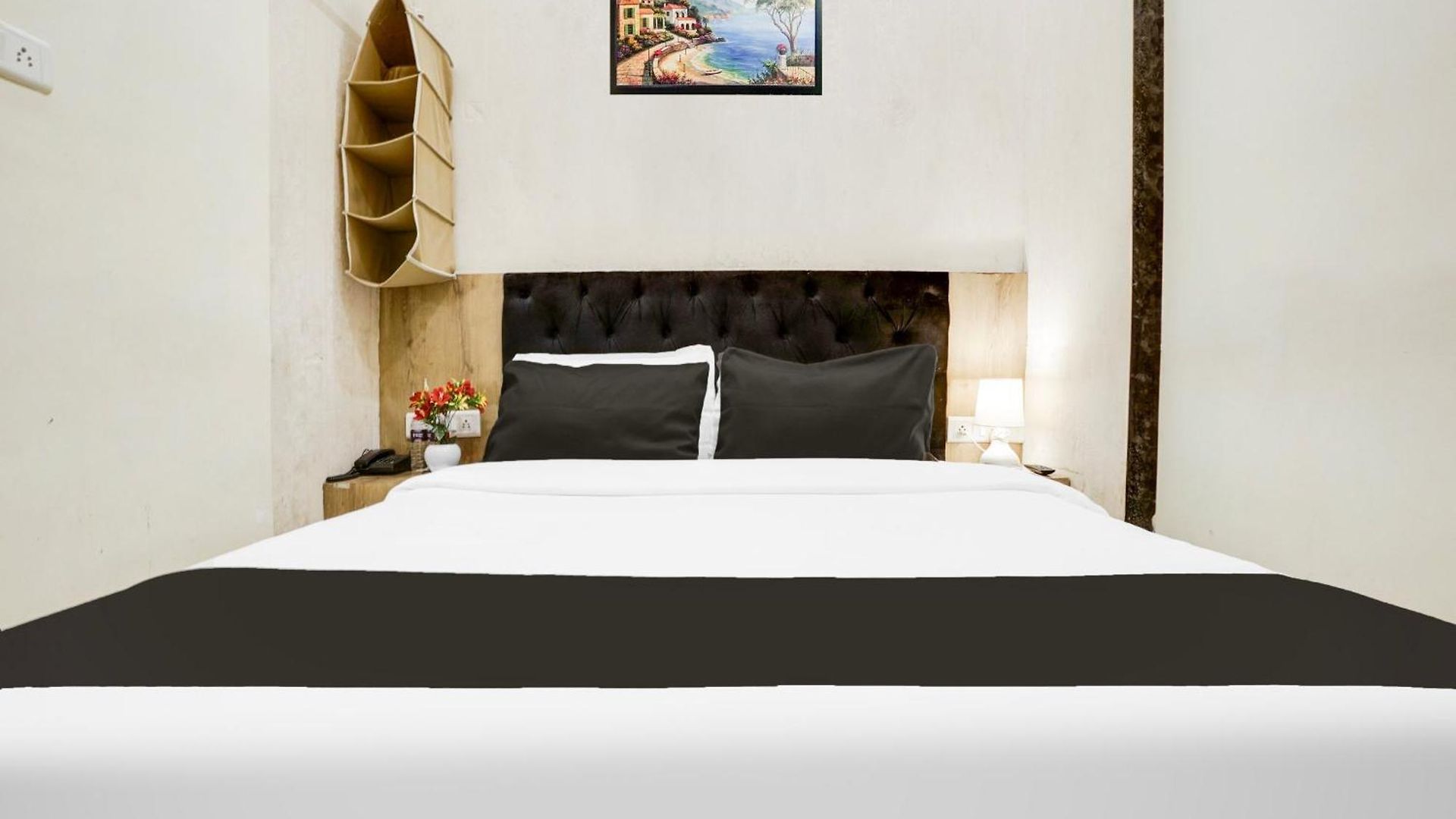 Hotel Super Collection O Parle Formerly Freedom Star 3*