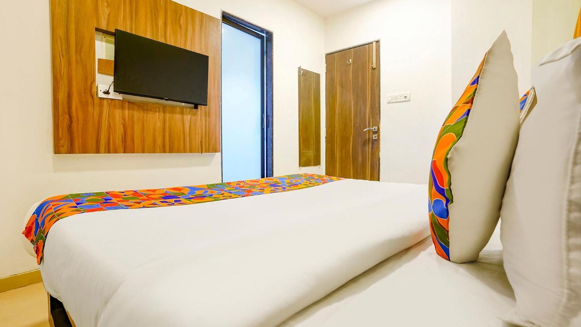 Hotel Via Amfahh - Nr-kokilaben Hospital Mumbai