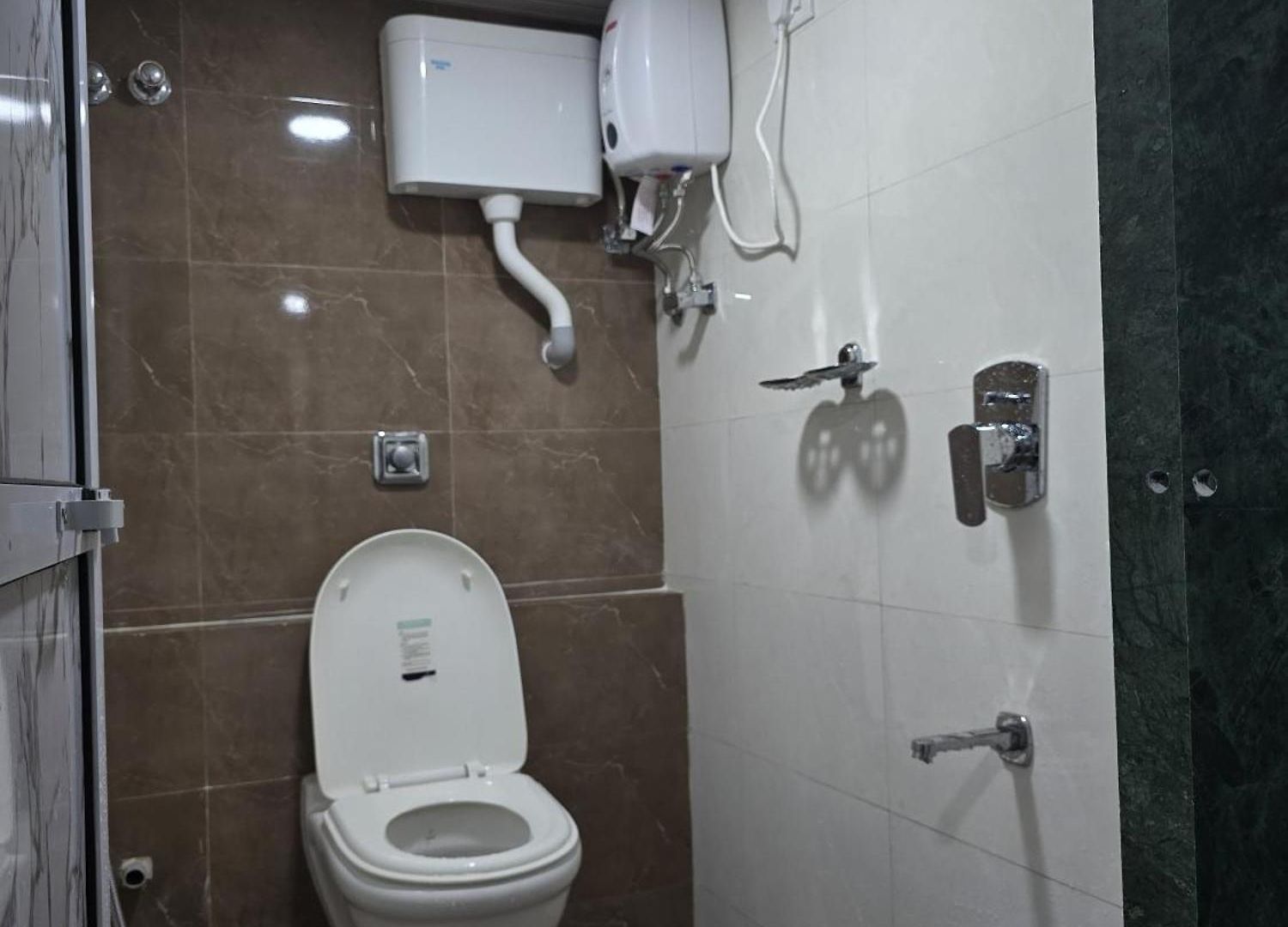 Aqua Marol Hostel