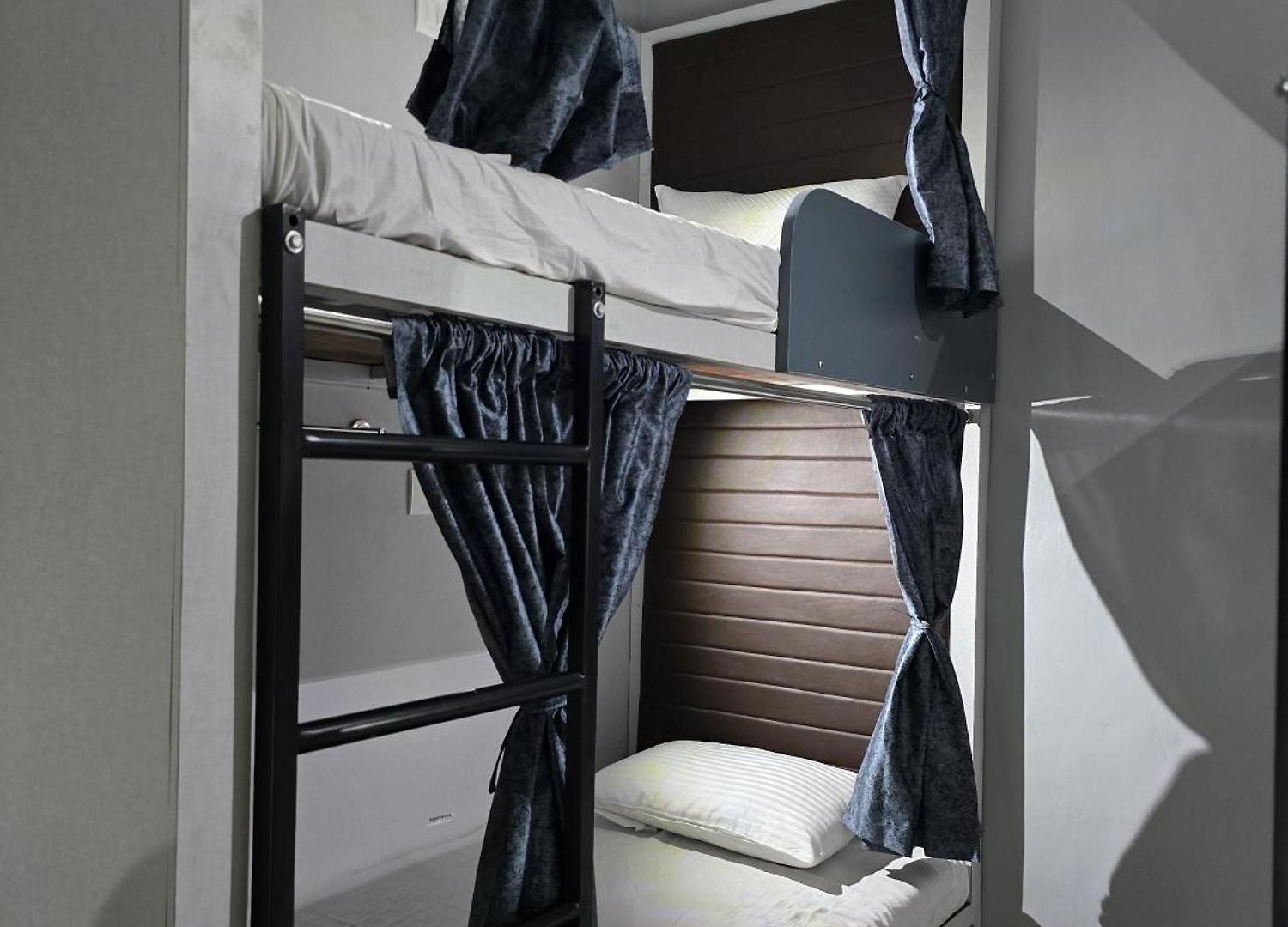 Hostel Aqua Marol
