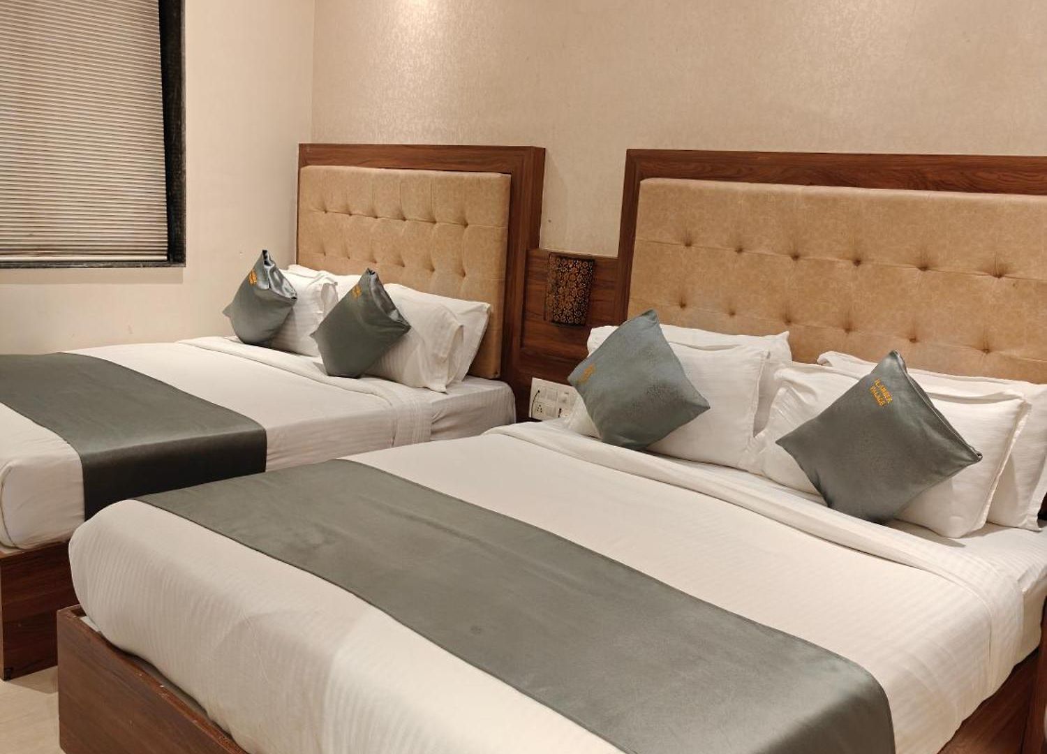 Amber Palace 3*