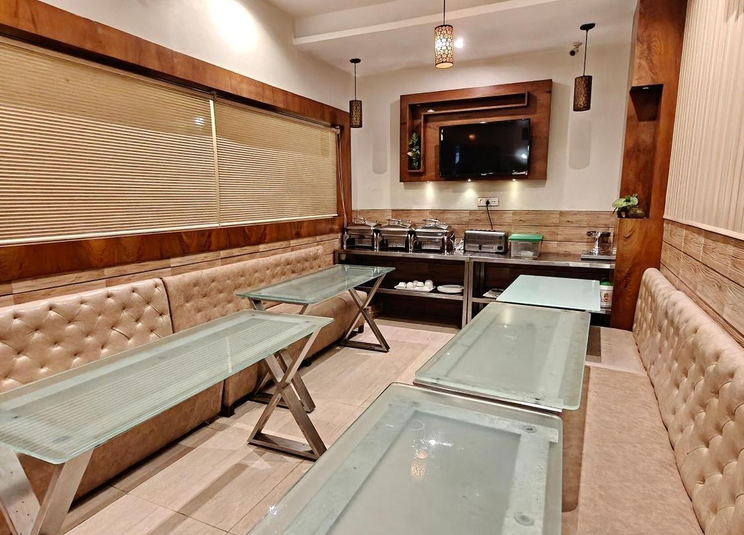 Amber Palace 3*