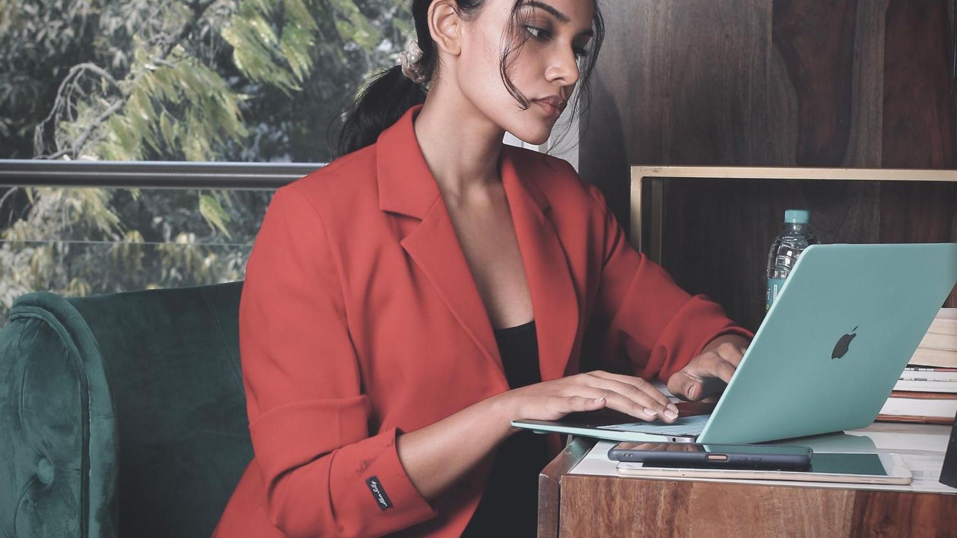 Theory9 Premium Service Bandra *
