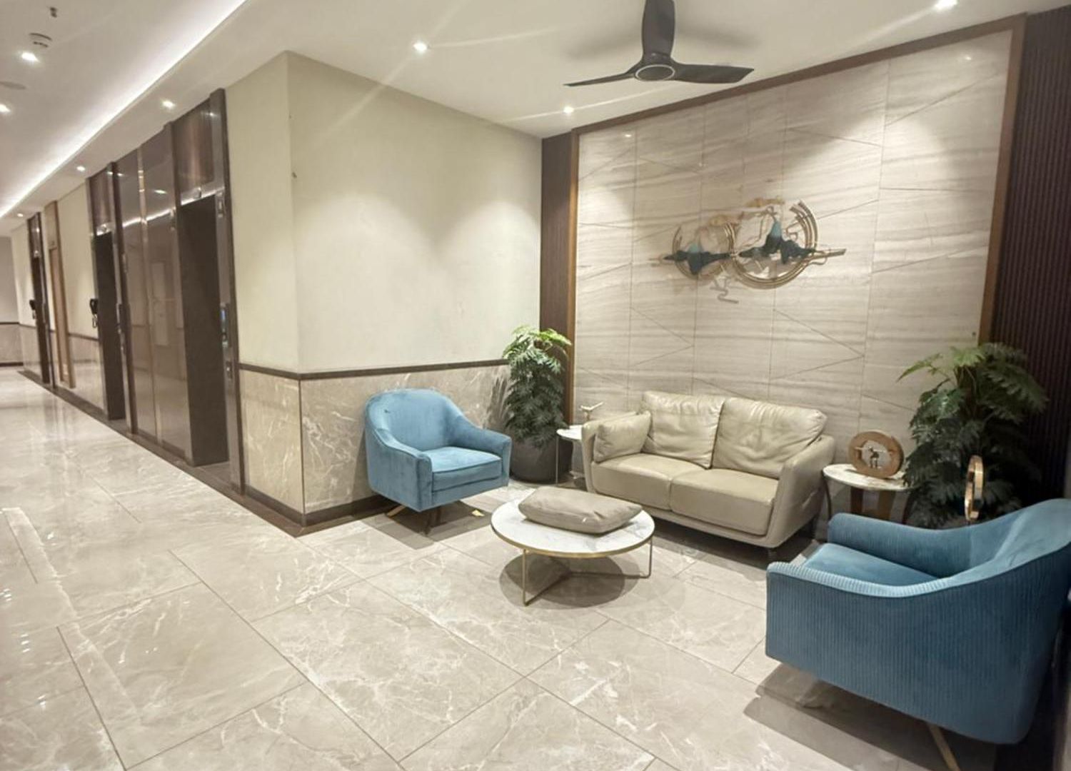 Private Ensuite In Modern * Mumbai