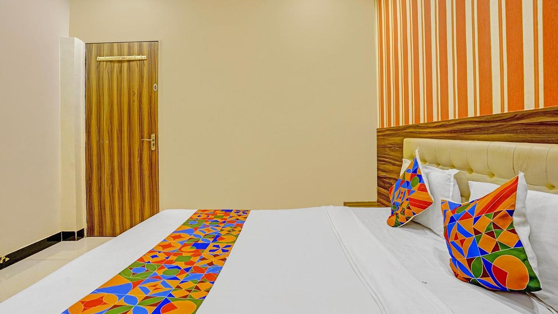 Hotel Fabhotel Galaxy - Nr Midc Andheri
