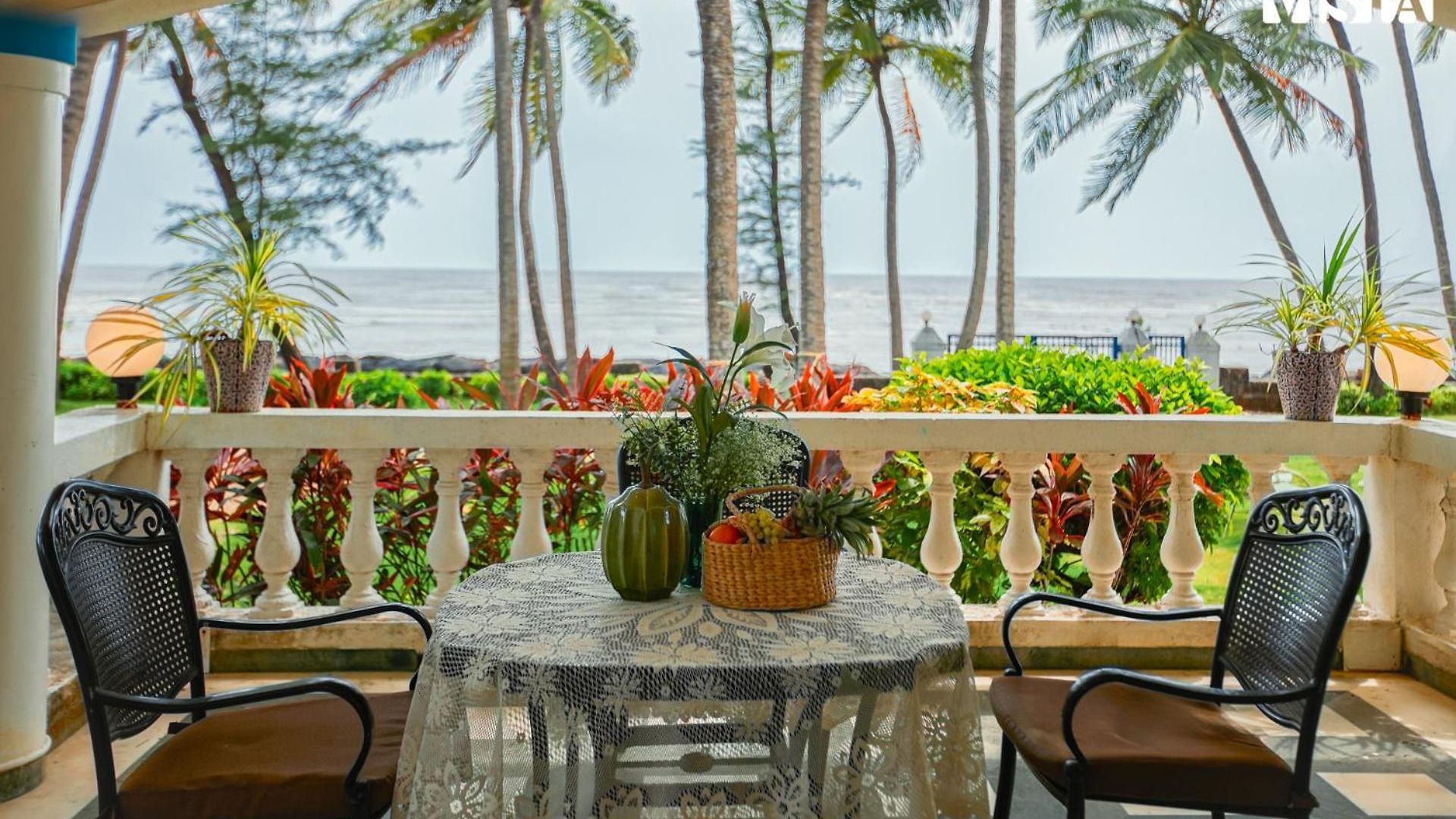 Villa Stayvista's Bharat - Beachfront Serenity With A Spacious Lawn